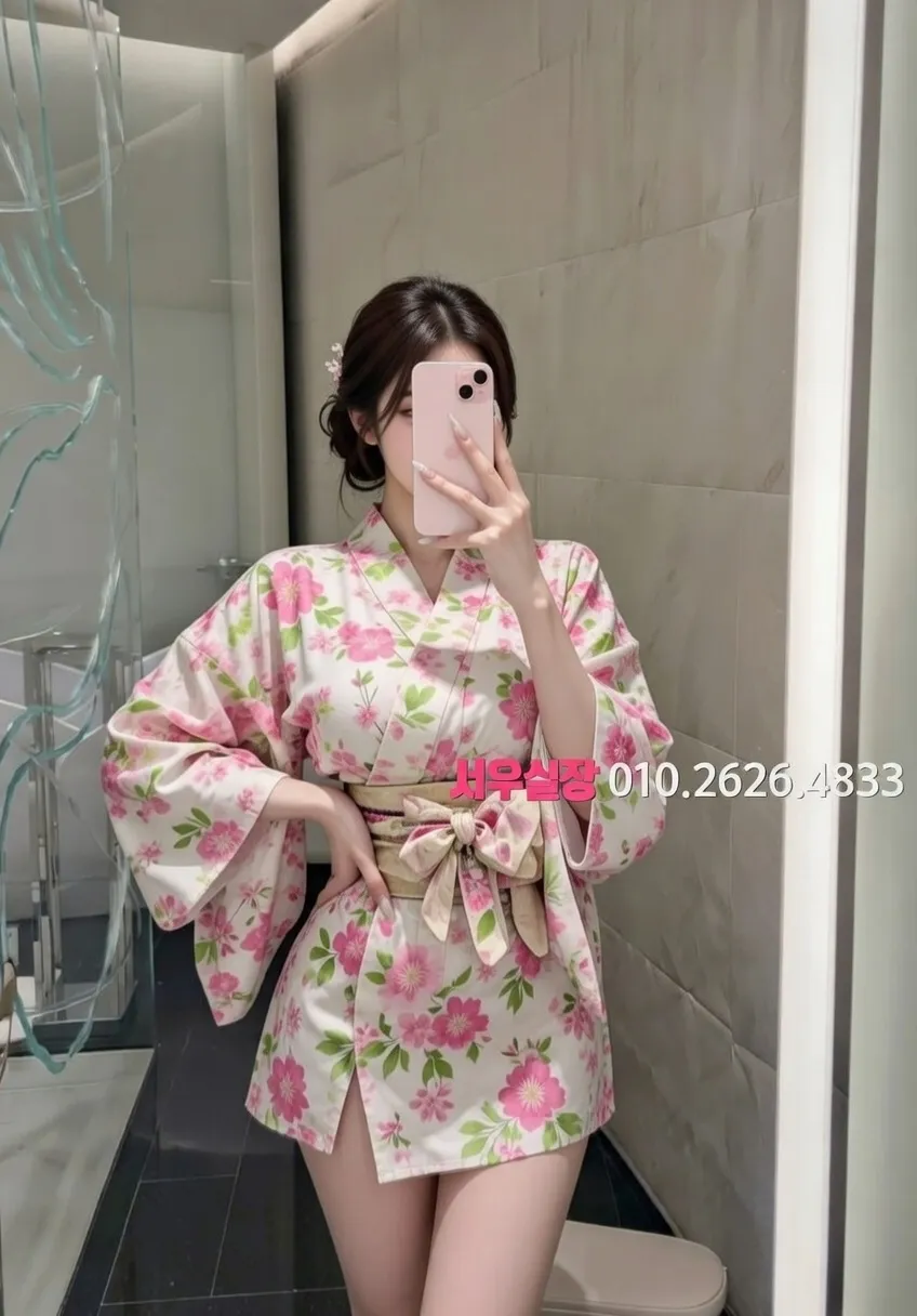 권선동 다국적노래방 프리미엄 라인업 19번 프로필